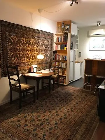 Caravaggio Boutique Suites Antwerpen 0*,